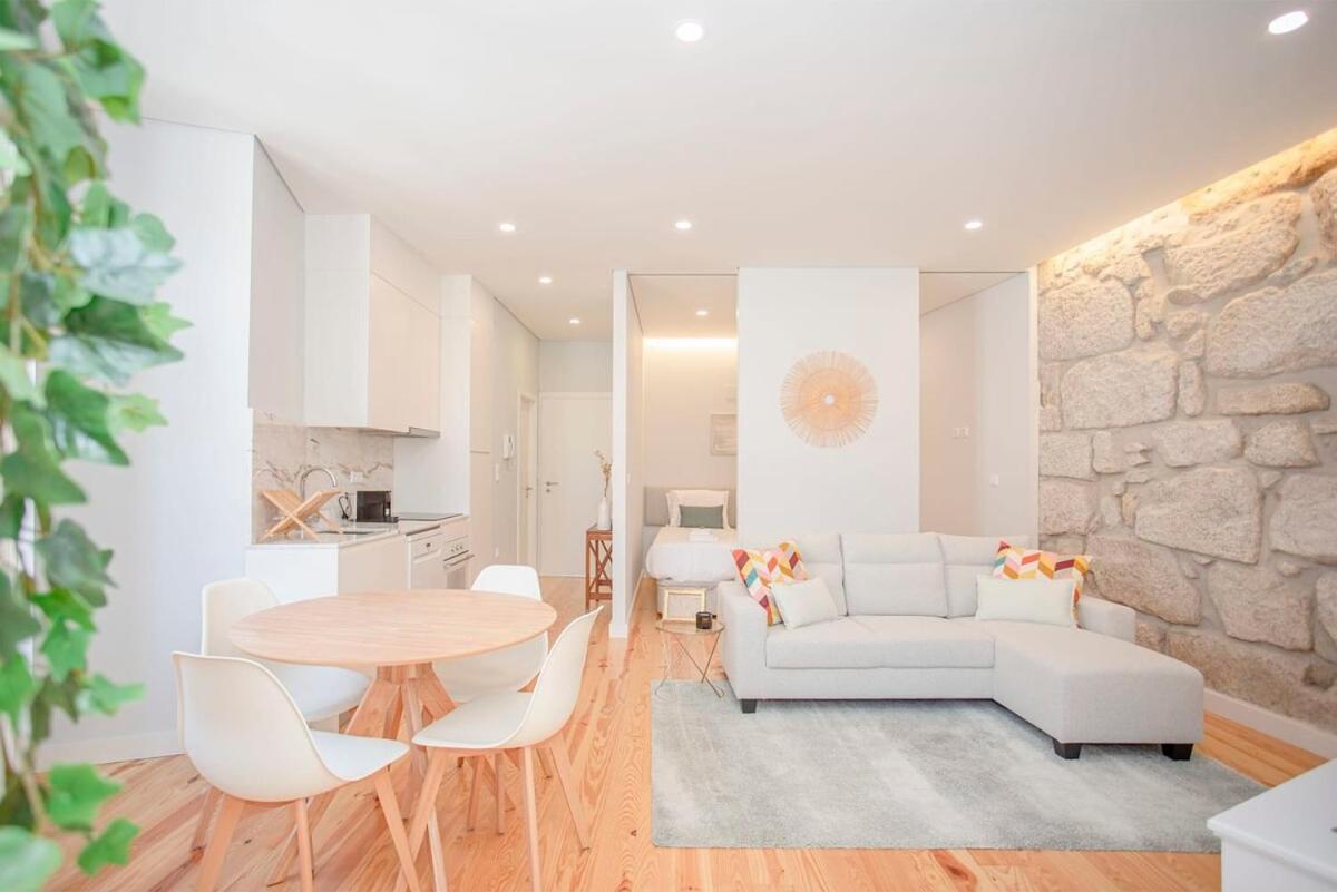 Liiiving in Porto - Aliados Stone Apartment Exterior foto