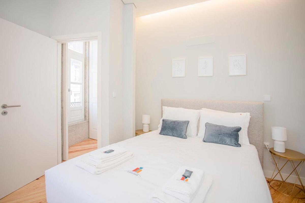 Liiiving in Porto - Aliados Stone Apartment Exterior foto